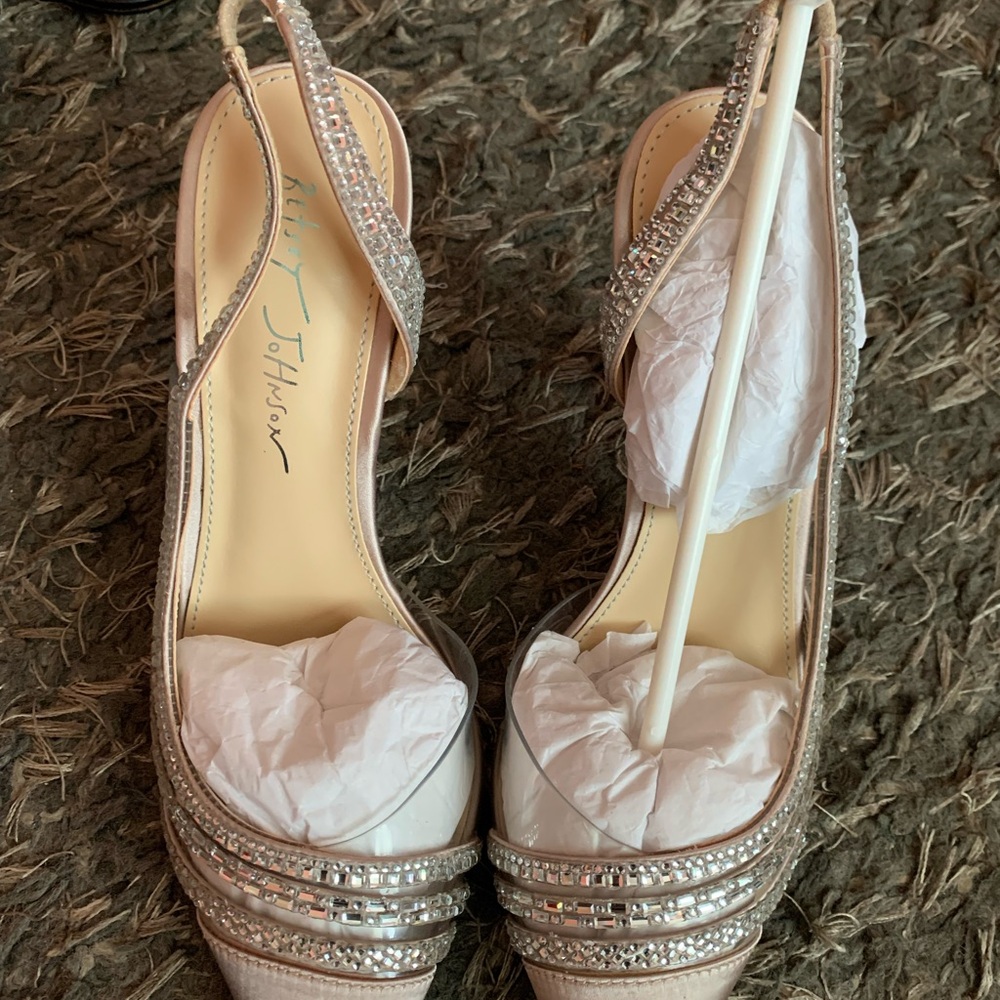 Betsy Johnson Women's baby pink Heels